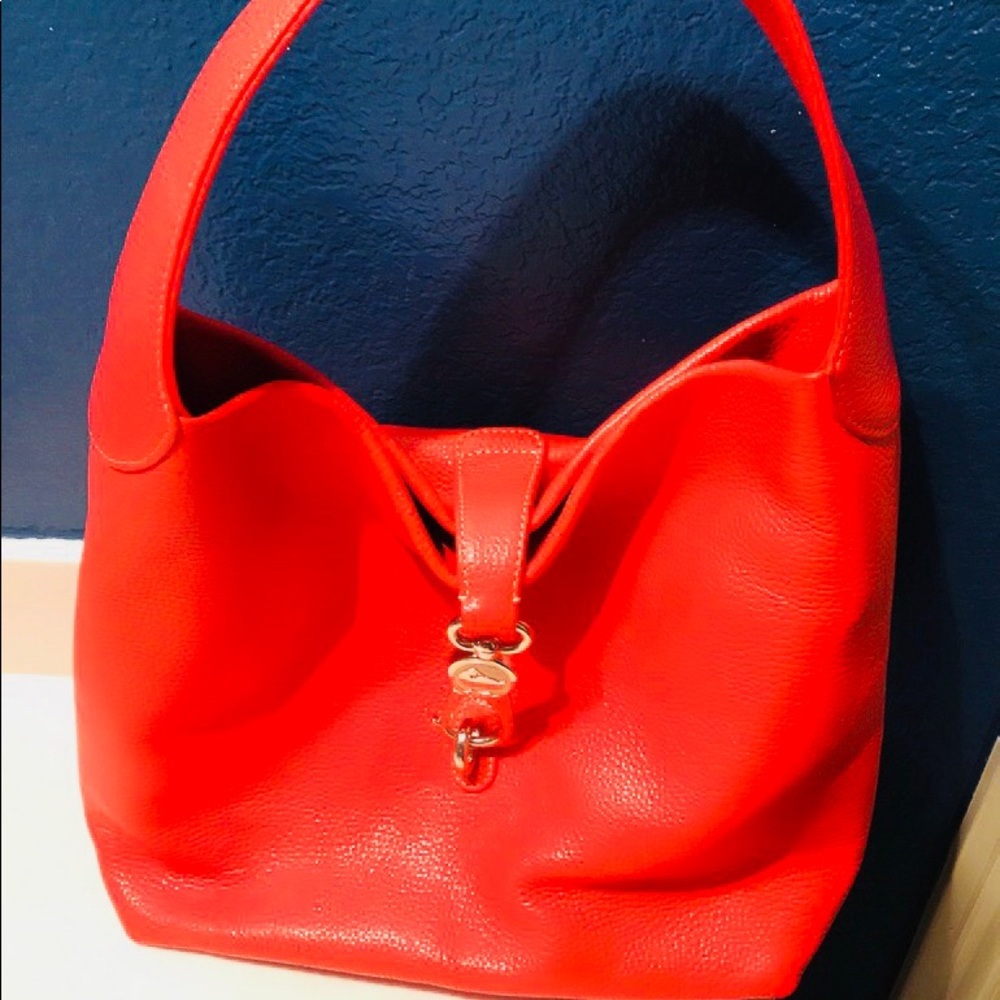 Dooney&Bourke Tote—>blood Orange